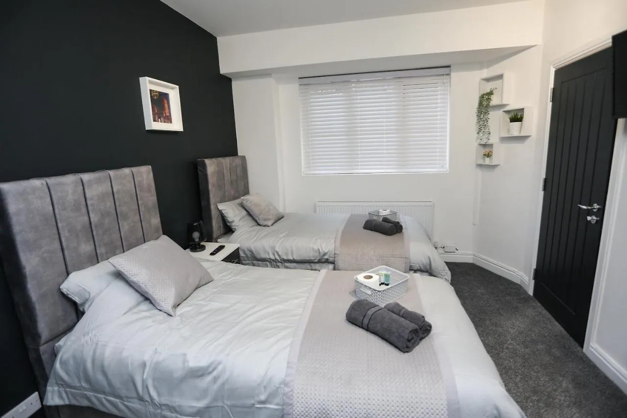 Cheerful 4-Bedroom Home In Sheffield Walkley